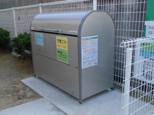 田尻町　マンションゴミ置き場にごみストッカーを設置