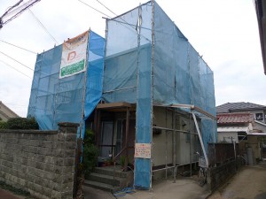 泉佐野市　外壁･屋根塗装　外部足場工事