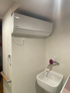 阪南市　浴室リフォーム　脱衣所　エアコン　スロップシンク