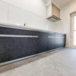 ペットと暮らす快適キッチンへ～Sクラス×トリプルワイドIH施工事例～
